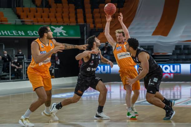 但来自多方 但来自多方